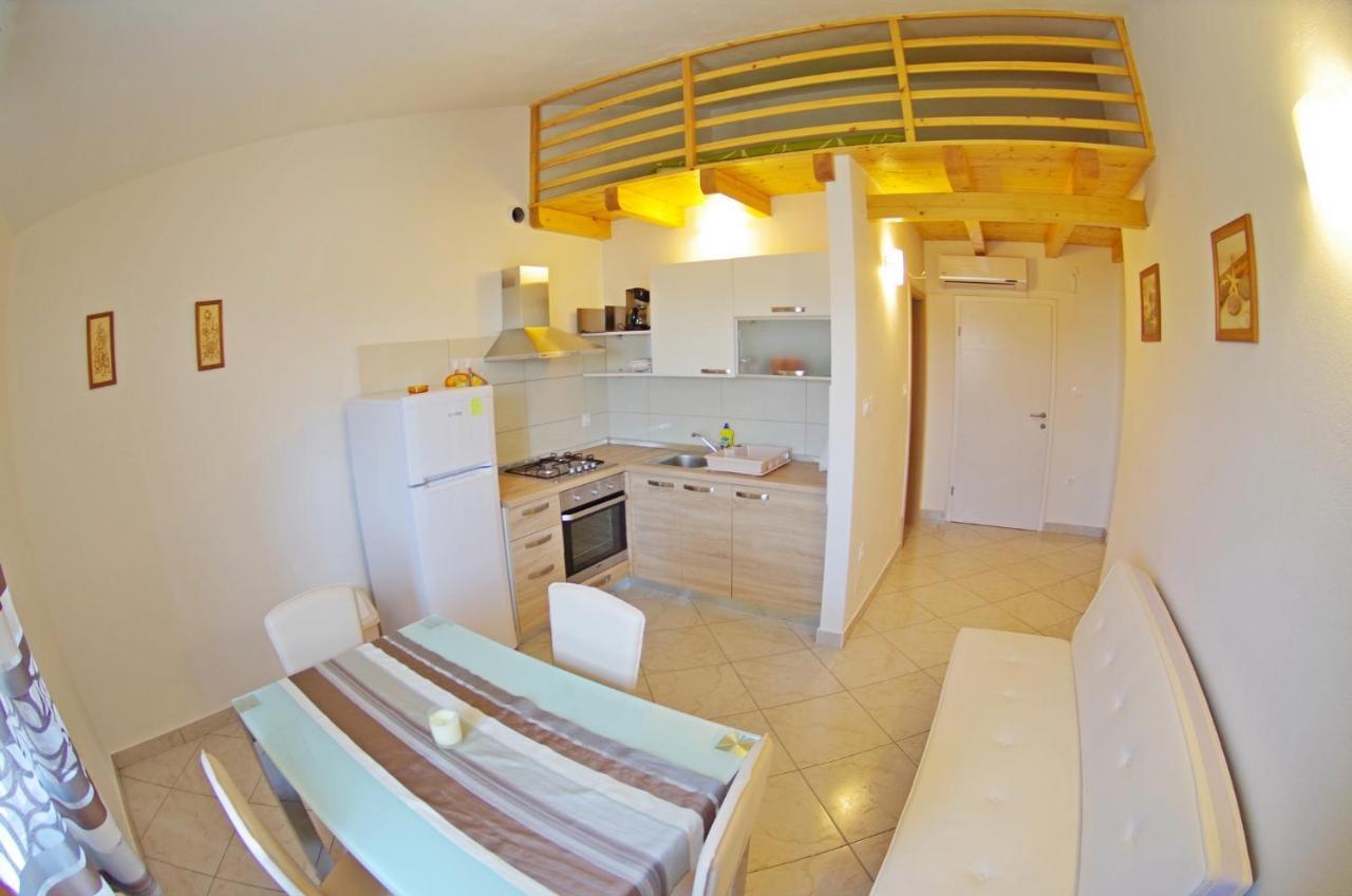 Holiday Apartments In House Sanja Rakalj Luaran gambar