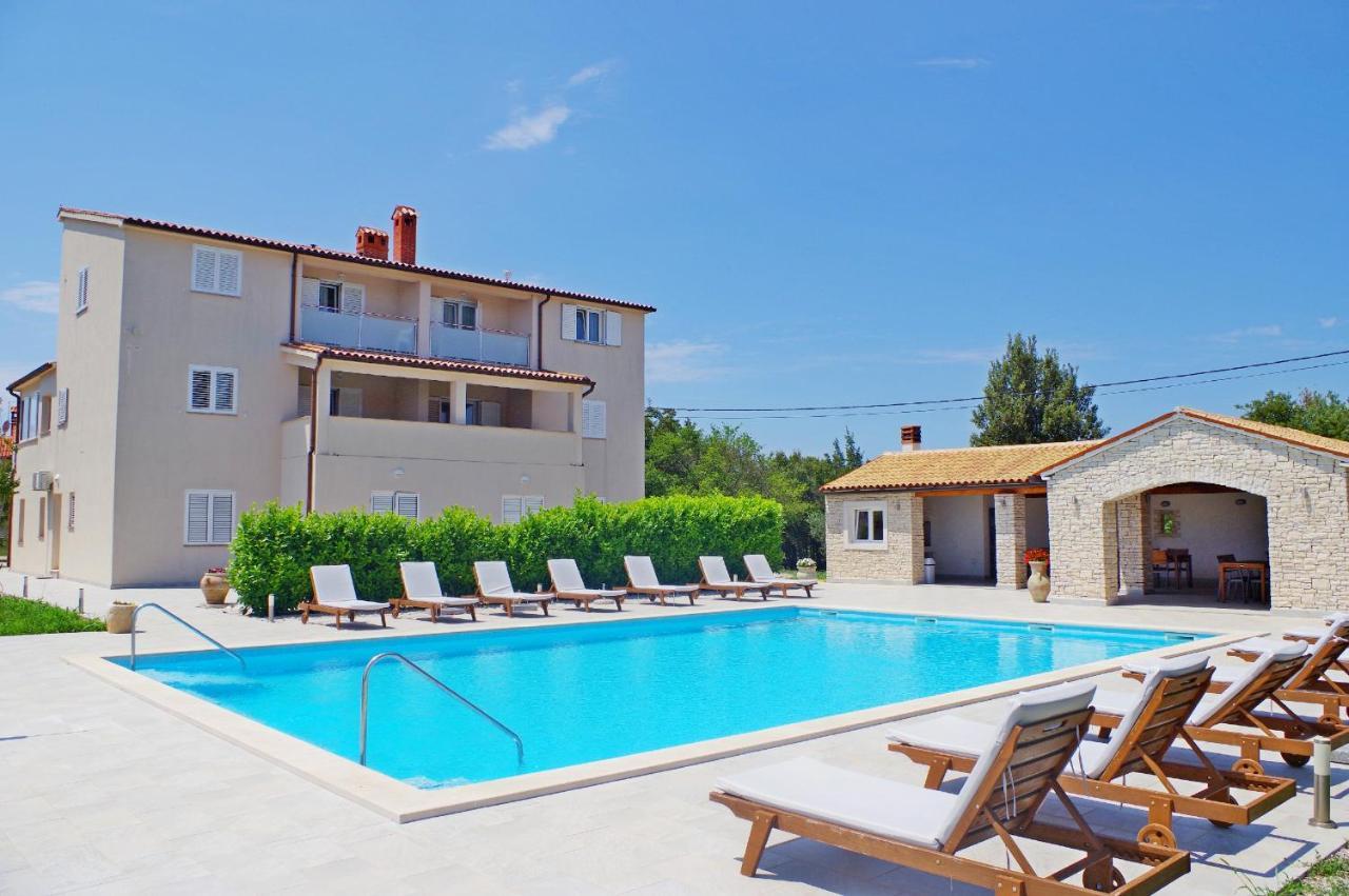 Holiday Apartments In House Sanja Rakalj Luaran gambar