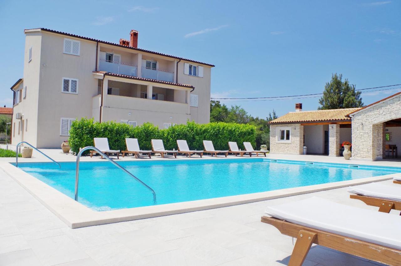 Holiday Apartments In House Sanja Rakalj Luaran gambar