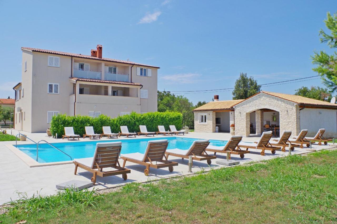 Holiday Apartments In House Sanja Rakalj Luaran gambar